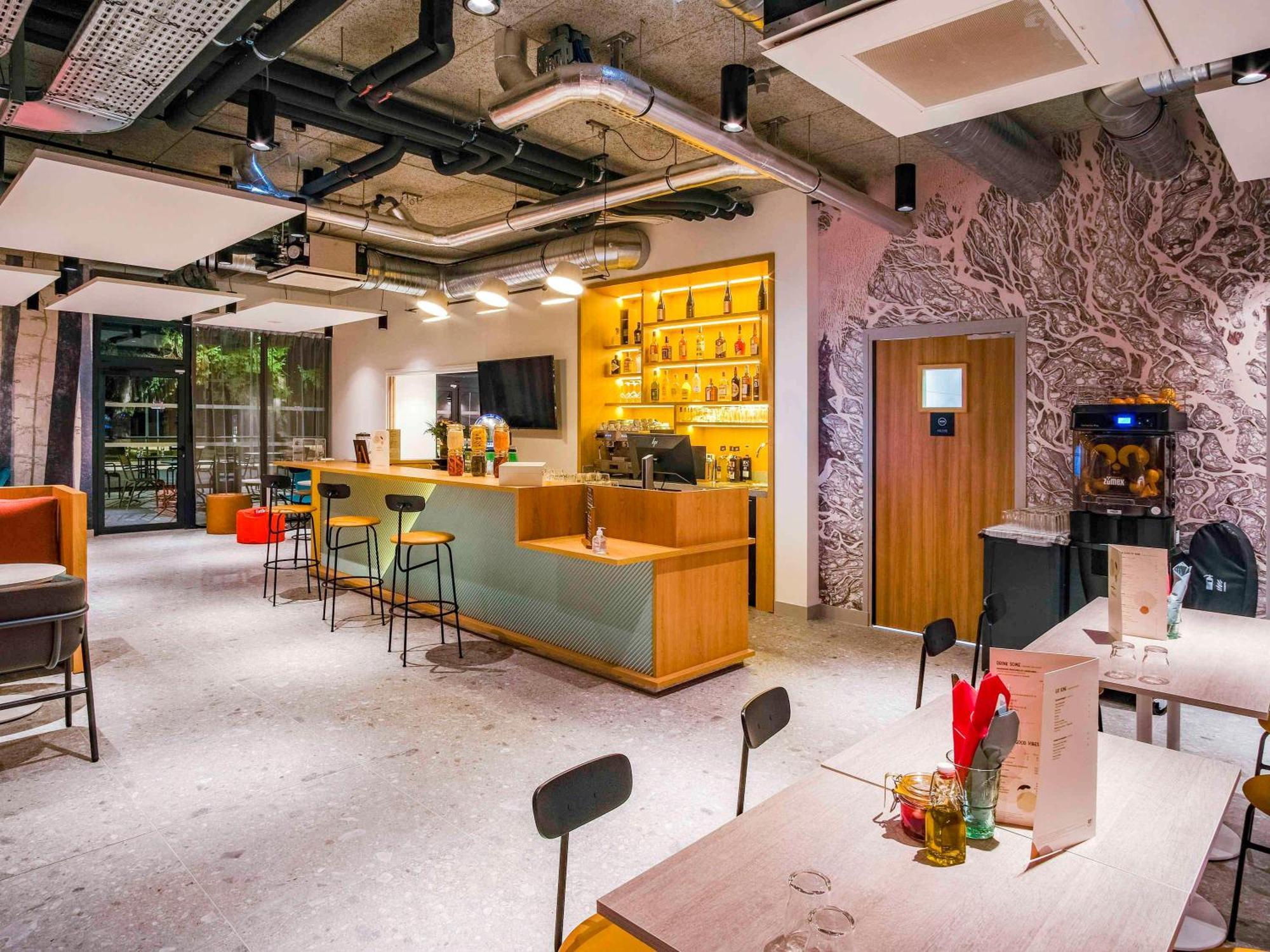 Ibis Styles Albertville Bagian luar foto