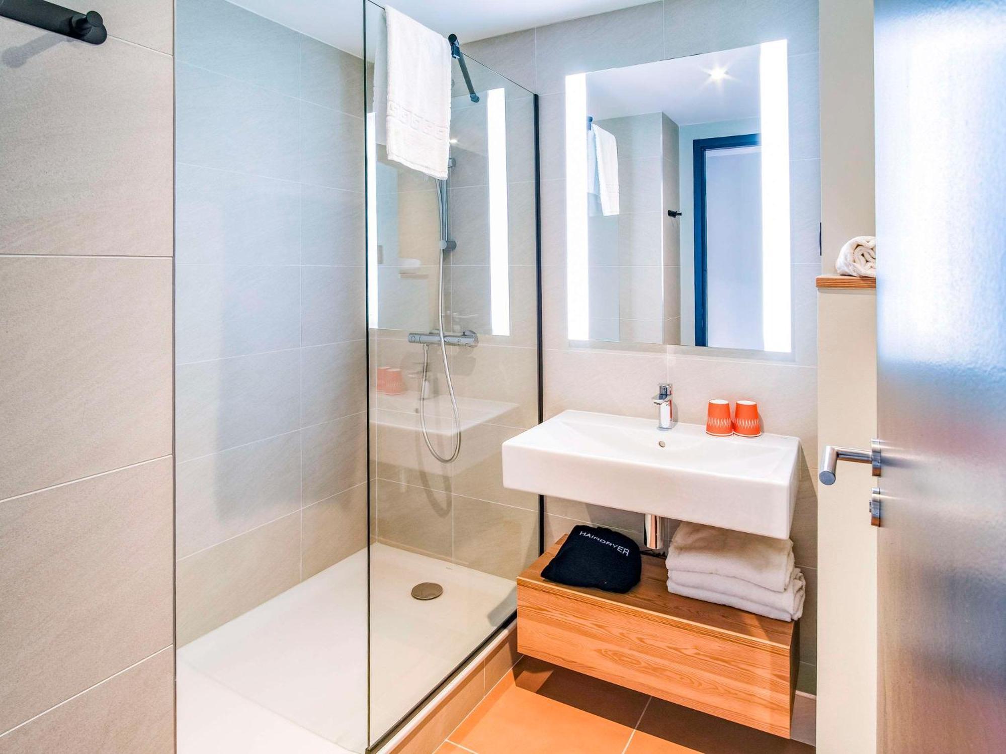 Ibis Styles Albertville Bagian luar foto